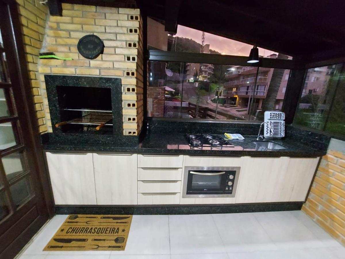 Apartamento 12 - Bombinhas - 200 Metros Da Praia Exteriör bild