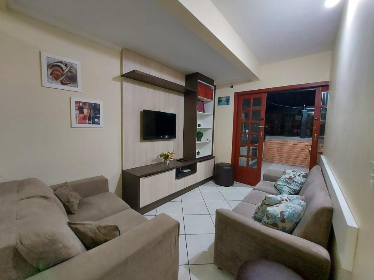 Apartamento 12 - Bombinhas - 200 Metros Da Praia Exteriör bild