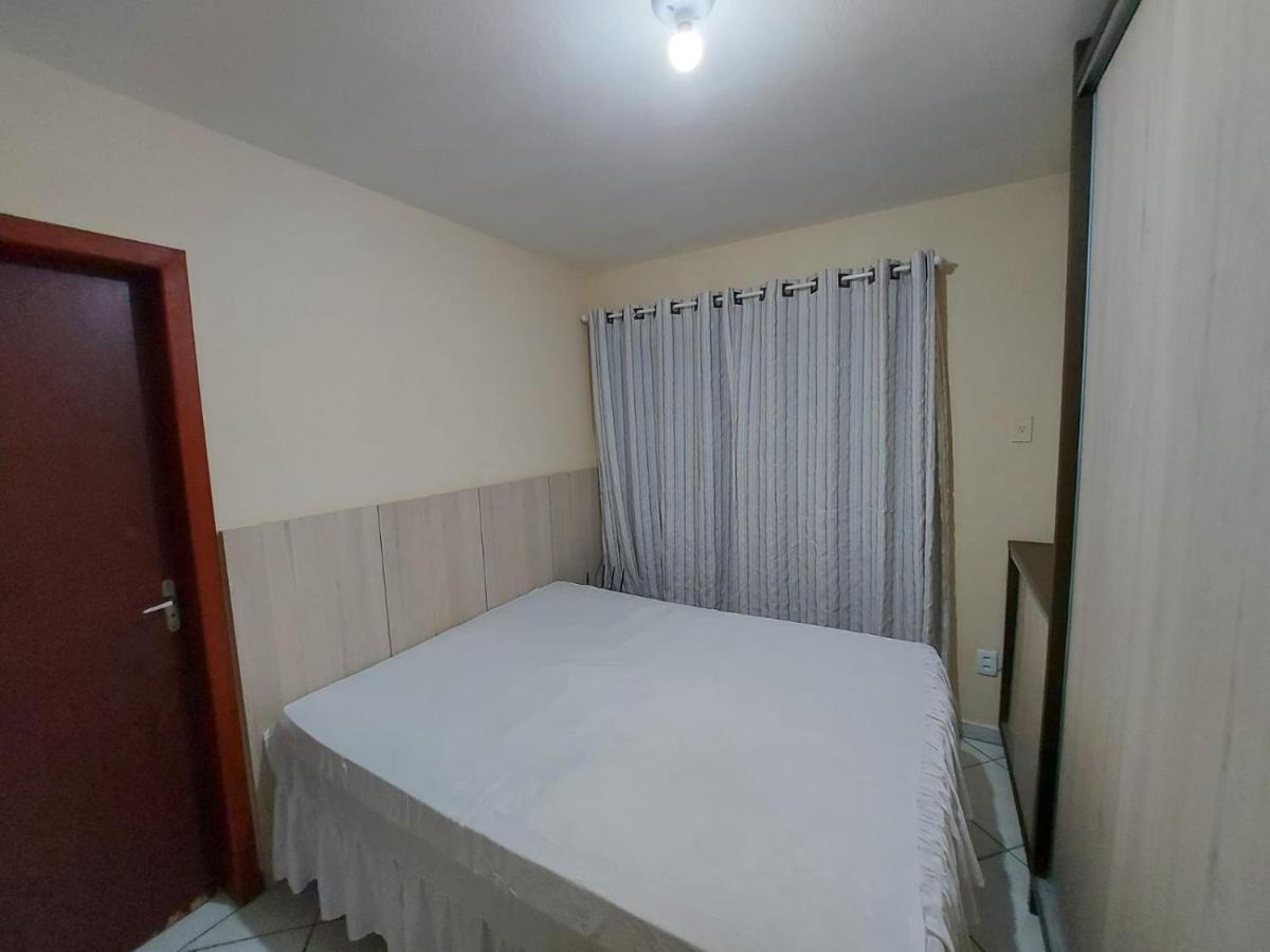 Apartamento 12 - Bombinhas - 200 Metros Da Praia Exteriör bild