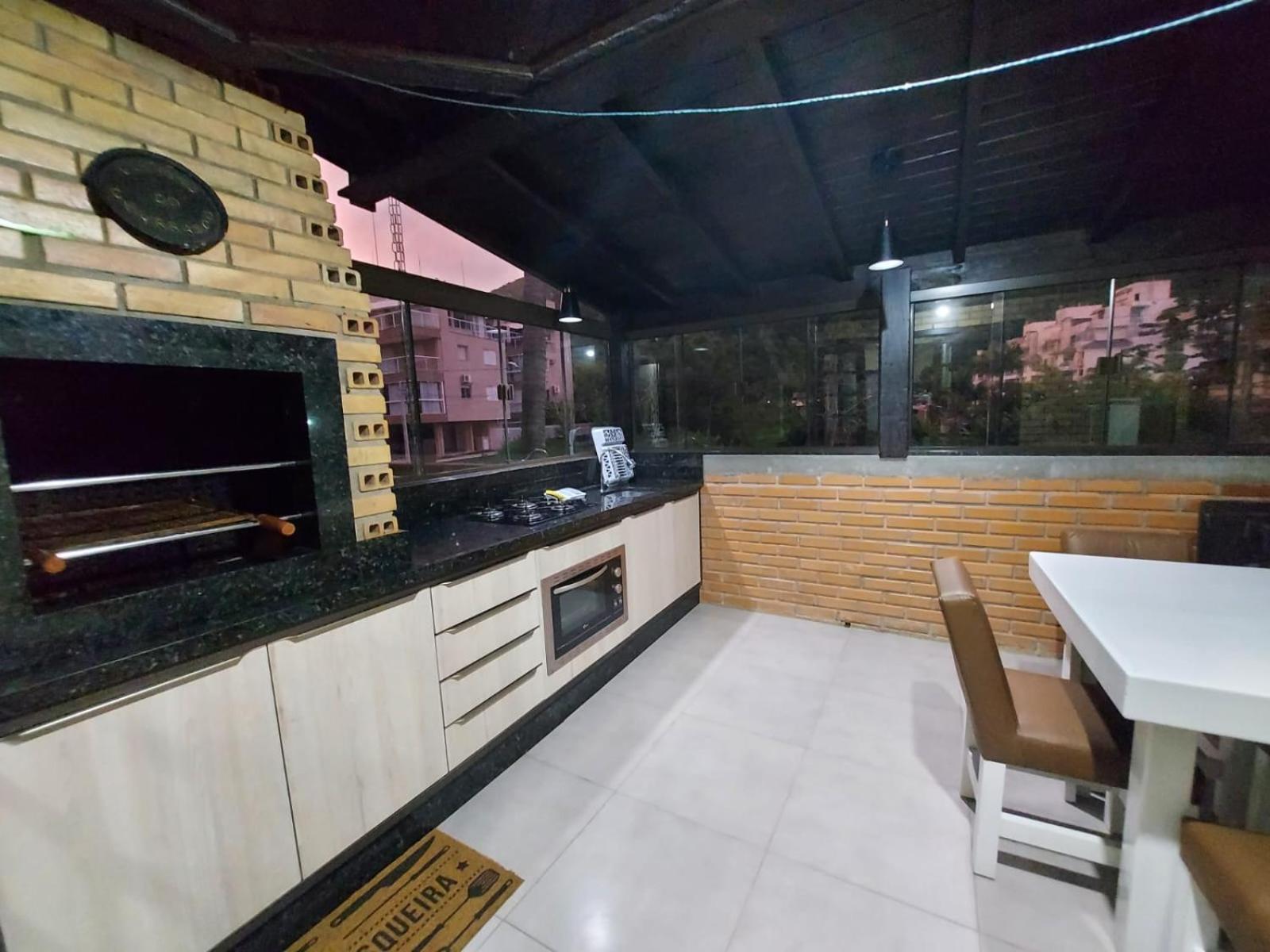 Apartamento 12 - Bombinhas - 200 Metros Da Praia Exteriör bild