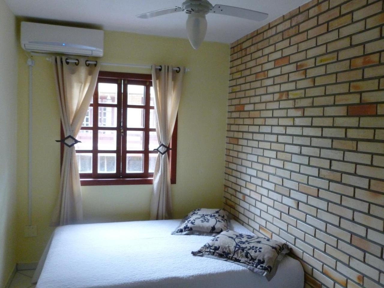 Apartamento 12 - Bombinhas - 200 Metros Da Praia Exteriör bild