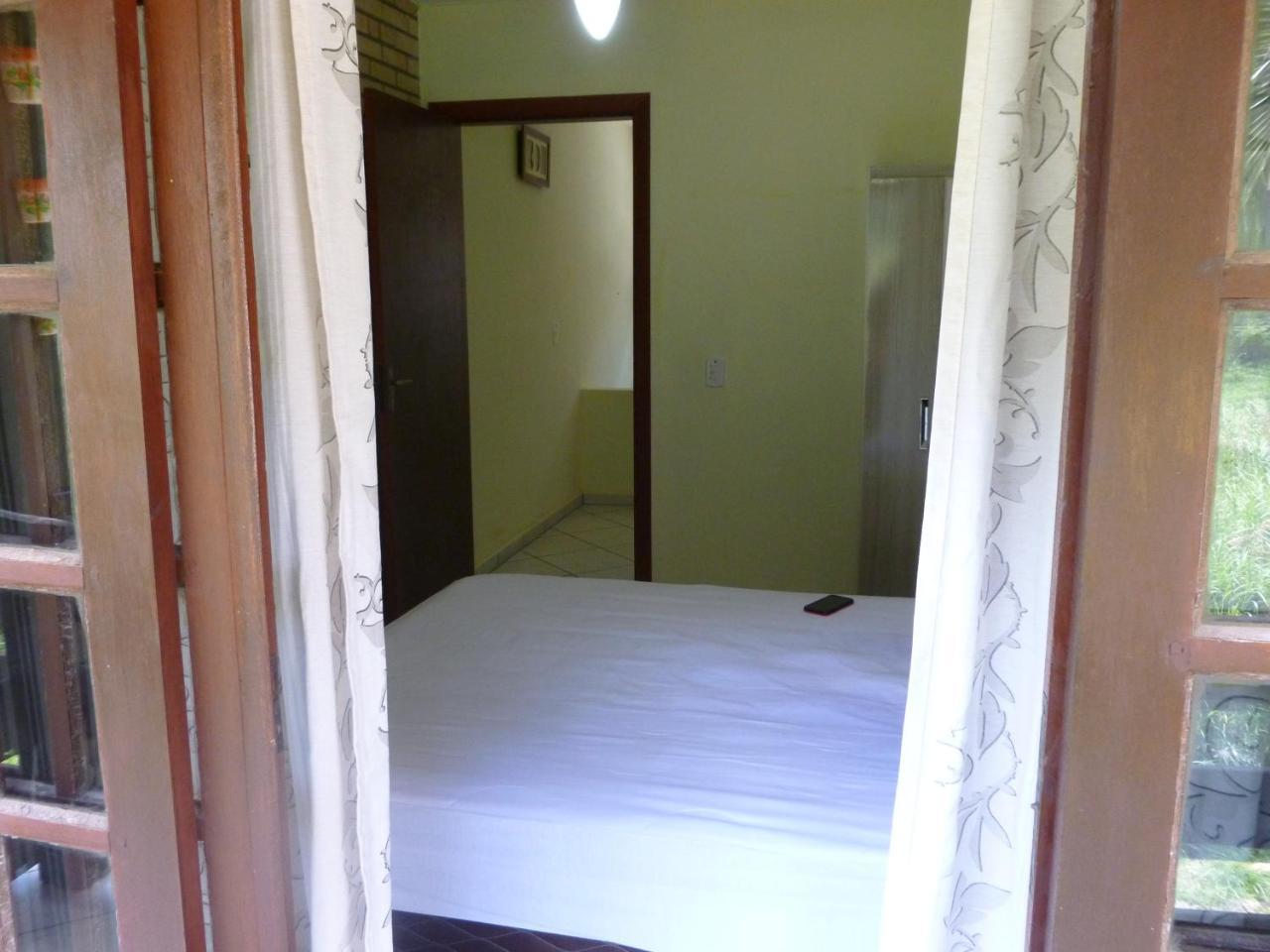 Apartamento 12 - Bombinhas - 200 Metros Da Praia Exteriör bild