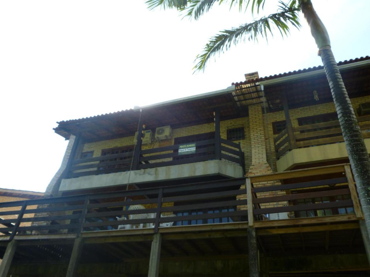 Apartamento 12 - Bombinhas - 200 Metros Da Praia Exteriör bild
